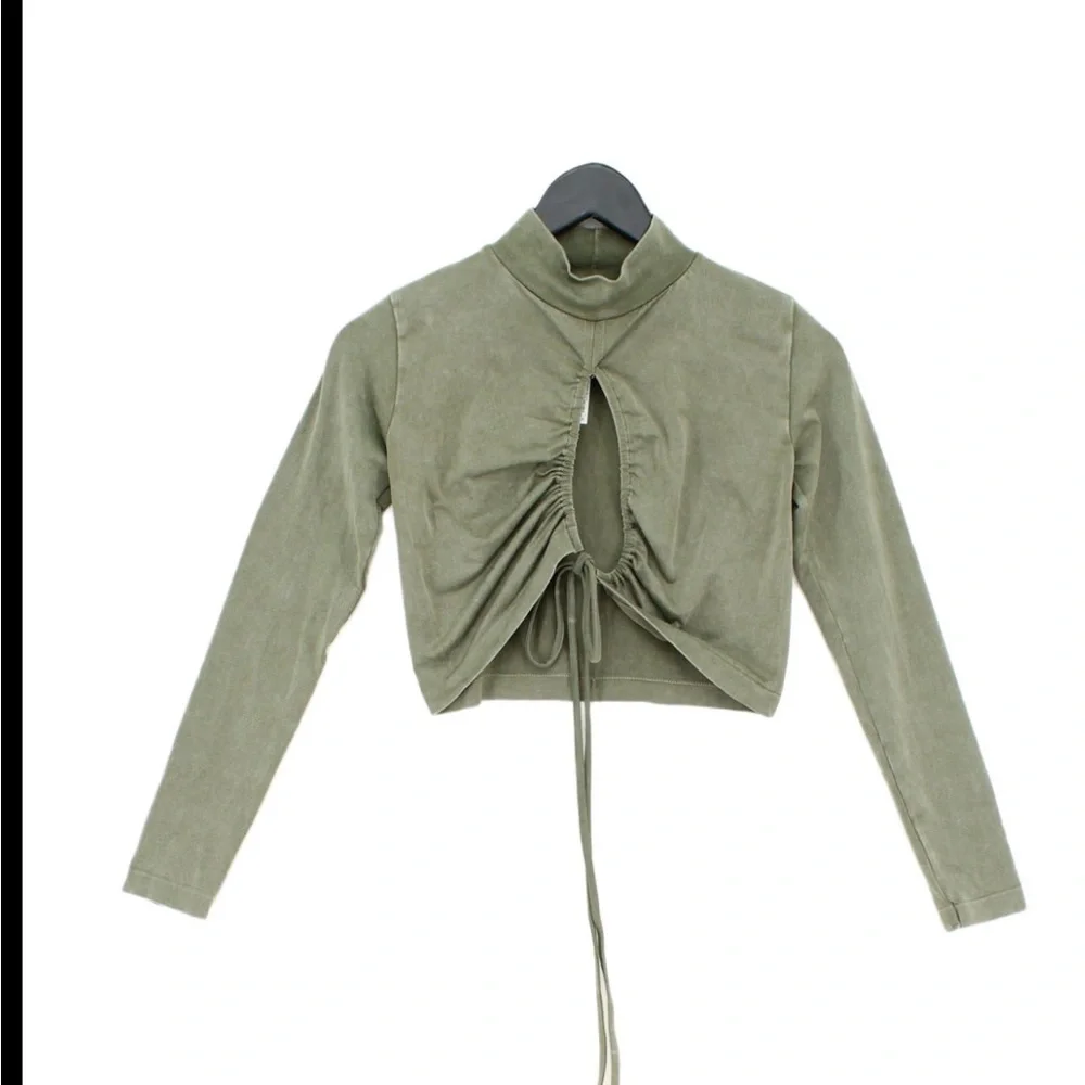 Zara Olive Cutout Cut Out Ruched Crop Top - Picture 4 of 7